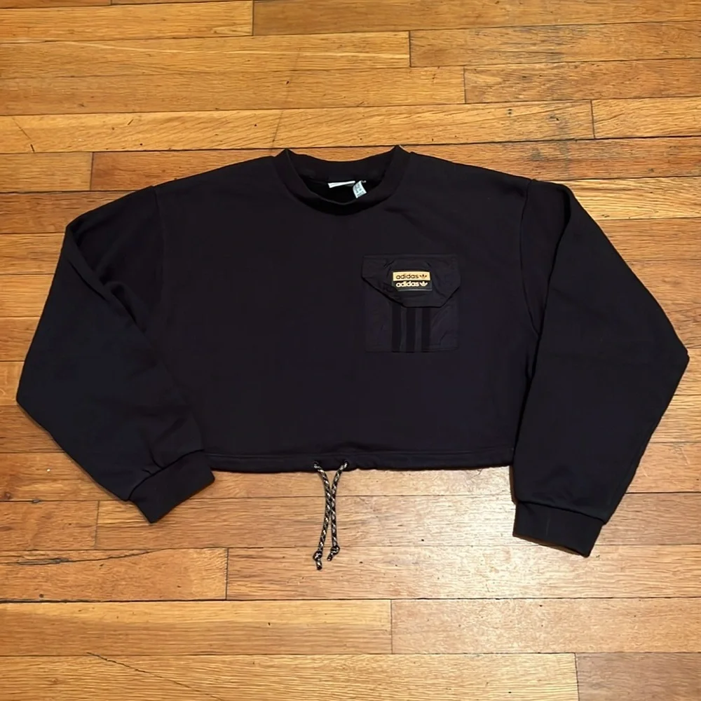 Adidas Originals Outline Crop Crew Sweatshirt, size Small - Picture 2 of 12